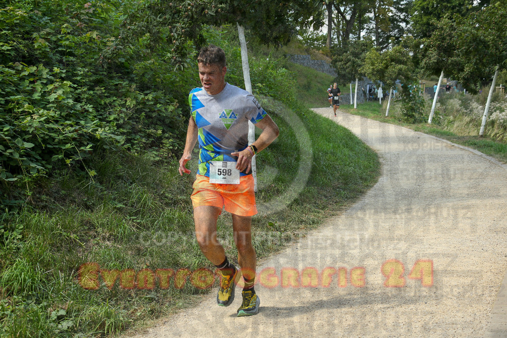 250824_1440_EX1_7097 | Sportfotografie im Rhein-Sieg Kreis, Köln, Bonn, NRW, Rheinland Pfalz, Hessen, etc. Unser Tätigkeitsfeld umfasst den Laufsport vom Volkslauf über den Marathon, Duathlon, Triathon bis zum Ultralauf wie Kölnpfad Ultra oder Schindertrail.