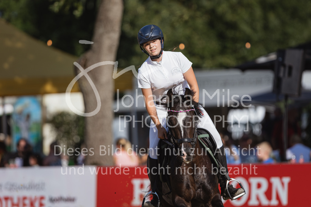 220825_Delbrueck_PonyTrophy-129 | Deine schönsten Turniermomente als professionelle Fotos! Entdecke hochwertige Pferdesport-Fotografie im Online-Shop. Jetzt Fotos finden & bestellen!