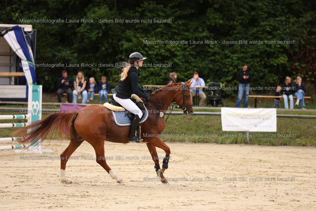 HG9A8716 | laurarinckfotografie - Realisiert mit Pictrs.com