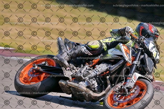 26bt05-1022 | markuskiefer.com - Realisiert mit Pictrs.com