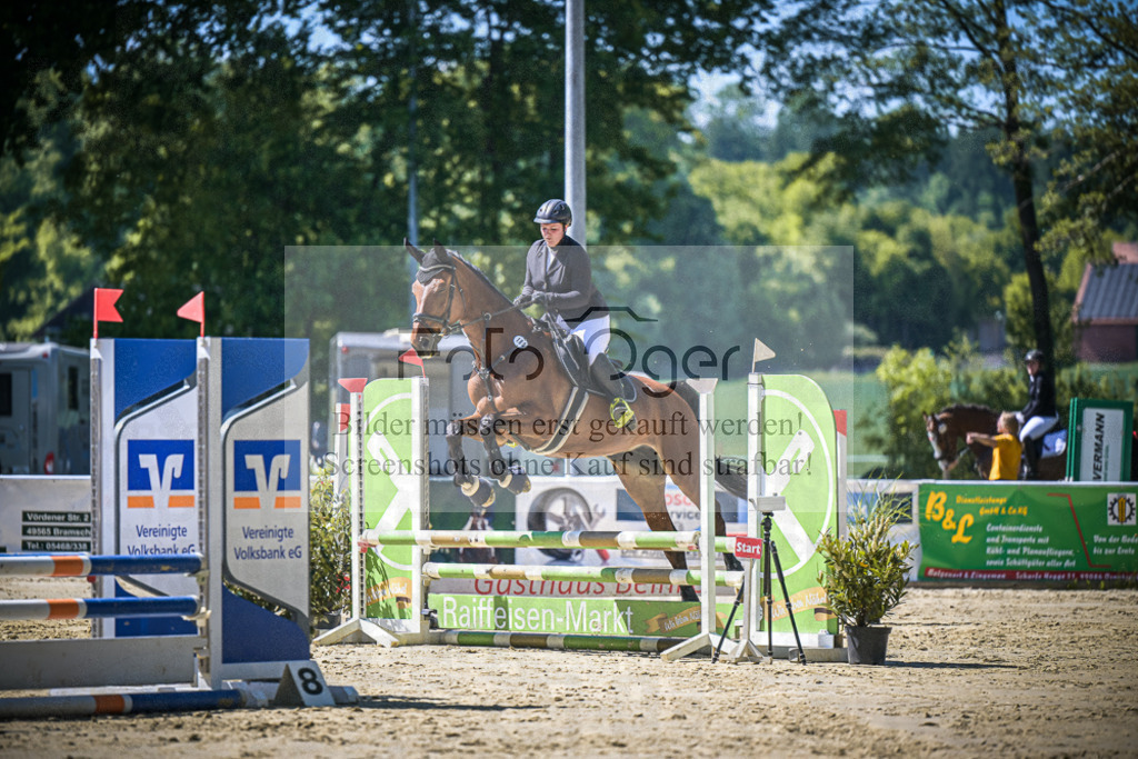 DOS_0862 | Entdecke hochwertige Reitturnierfotos von Foto Oger. Professionell, emotional und authentisch – jetzt Lieblingsmomente im Shop bestellen.Deutschlandweite Turnierfotografie. - Realisiert mit Pictrs.com
