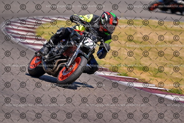 26bt05-1141 | markuskiefer.com - Realisiert mit Pictrs.com
