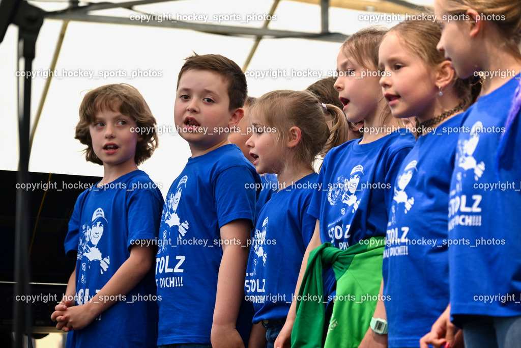 Empfang Daniel Tschofenig | Kinder sagen für Daniel Tschofenig, Empfang Daniel Tschofenig, Empfang Daniel Tschofenig am 10.05.2025 in Hohenthurn (Mehrzweckhaus Hohenthuurn), Austria, (Photo by Bernd Stefan)