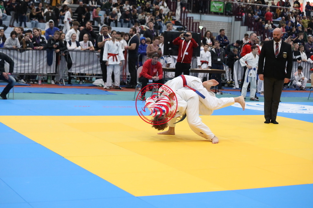 1J7A3579 | Fotos vom Adler Cup - Pictures from Adler Cup

Hier findet Ihr alle Eindrücke und großen Momente der Adler Cup Wochenenden. Here you will find all impressions and great moments of the Adler Cup weekends. - Realisiert mit Pictrs.com