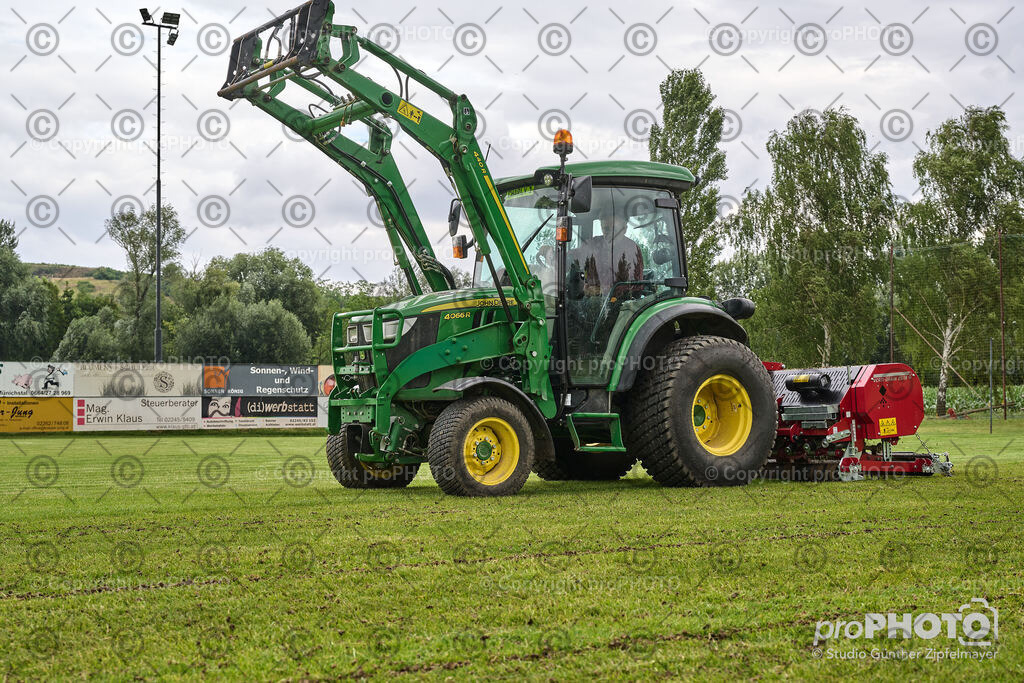 202507_Rernböck-Rasen_NZ9_1141 | proPHOTO - Realisiert mit Pictrs.com