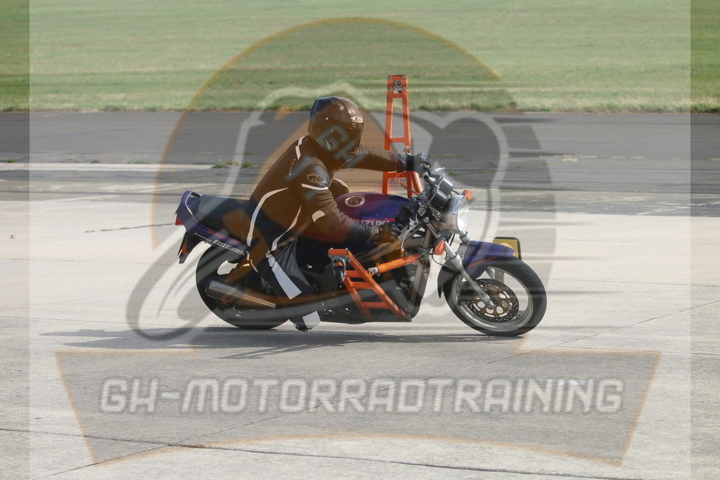 IMG_3784 | gh-motorradtraining-foto.de - Realisiert mit Pictrs.com