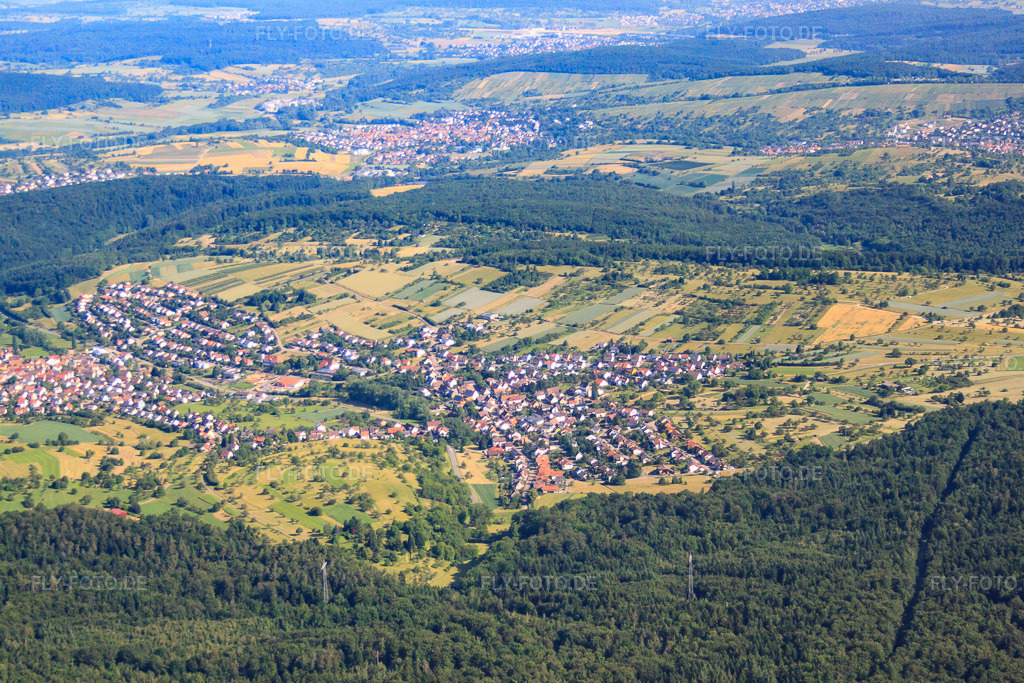 Luftbild: Ortsansicht aus Süden im Ortsteil Gräfenhausen in Birkenfeld im Bundesland Baden-Württemberg in Deutschland. Foto: IMG_67788.jpg vom 09.06.2014 durch Werner Riehm/FLY-FOTO.de