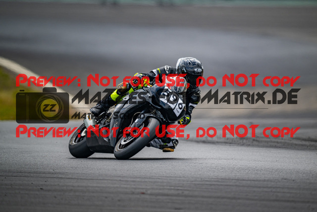 MaZZes_FotoMatrix_230719_4765 | ROT