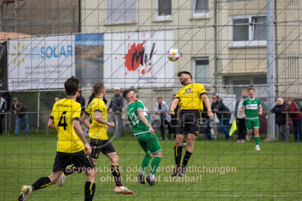 20250413_153721_0137 | #,KSG Eislingen (grün) vs. TSV Ottenbach (gelb), Fussball, Kreisliga A3 - Bezirk Neckar/Fils, 22. Spieltag, Saison 2024/2025, Rasensportplatz, Albstraße 69, 73054 Eislingen, 13.04.2025 - 15:00 Uhr,Foto: PhotoPeet-Sportfotografie/Peter Harich
