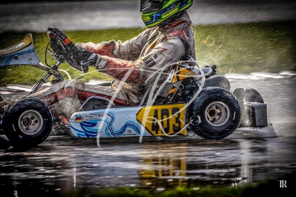 71c803d13c004e888e10cbc3667ed3c7 | traudl_s_fotos