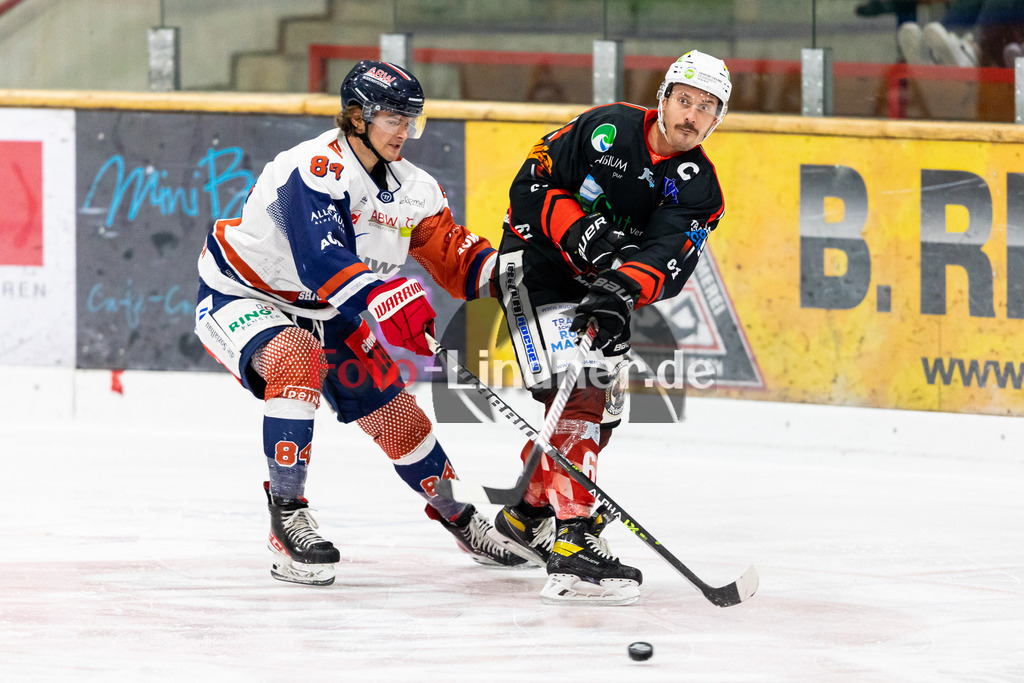 Bayernliga Eishockey TSV Peißenberg Miners gegen ESC Kempten Sharks am 28.10.22 im Eisstadion Peißenberg | Bayernliga Eishockey TSV Peißenberg Miners gegen ESC Kempten Sharks am 28.10.22 im Eisstadion Peißenberg