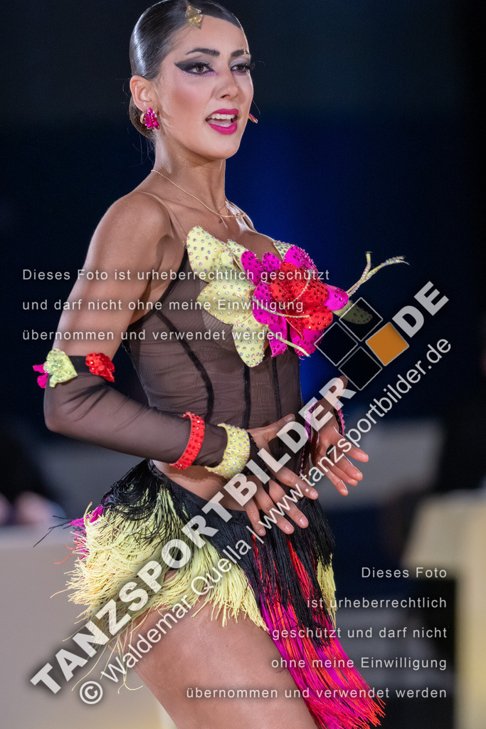 20260322-12836 | Hier finden Sie Tanz Bilder vom Latein und Standard Formationen tanzen. Sportbilder vom Tanzsport. Schöne Fotos und von Weltmeisterschaft, Europameisterschaft, Bundesliga, Regionalliga, Oberliga und Landesliga sowie von GOC Stuttgart, DanceComp, WM Bremen