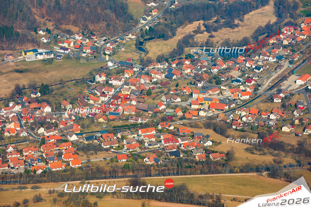 Das Luftbild der Stadt Riedenberg wurde 2019 vom Flugzeug heraus erstellt (keine Drohne) Aufnahmehöhe ca.400 Meter- hohe Auflösung- beste Druck-Qualität garantiert!