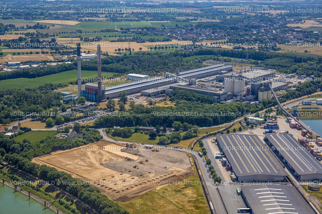 Voerde220702833 | Luftbild, Baustelle an der Schleusenstraße, TRIMET Aluminium SE mit 2 Türmen, Emmelsum, Voerde, Ruhrgebiet, Nordrhein-Westfalen, Deutschland