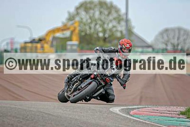 spof8005 | Professionelle Fotos von Sportveranstaltungen, aber auch Hochzeiten und anderen Events. - Realisiert mit Pictrs.com