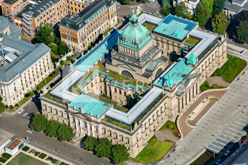 Bundesverwaltungsgericht-Leipzig-Luftbild-OCO9826 | Das Bundesverwaltungsgericht aus der Luftperspektive. - Realisiert mit Pictrs.com