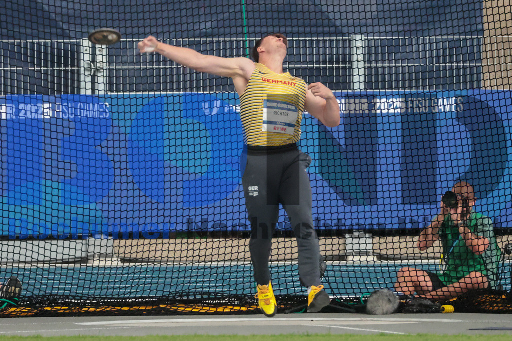 SES_RRGLAT20250722-81 | bond - Realisiert mit Pictrs.com