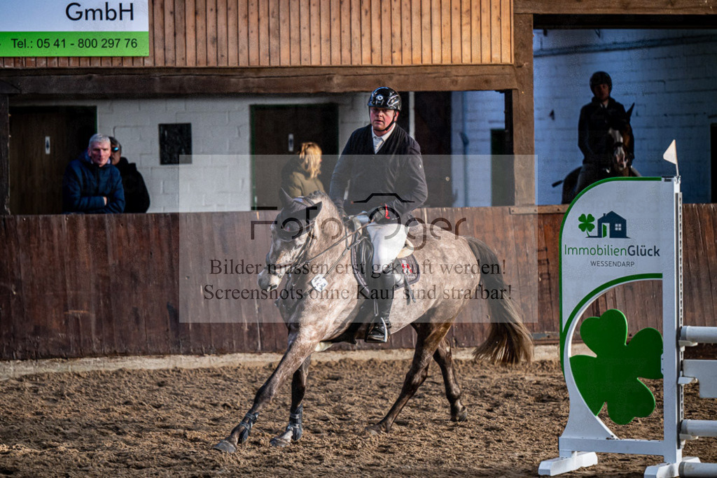 20240308-DOS_2701 | Entdecke hochwertige Reitturnierfotos von Foto Oger. Professionell, emotional und authentisch – jetzt Lieblingsmomente im Shop bestellen.Deutschlandweite Turnierfotografie. - Realisiert mit Pictrs.com