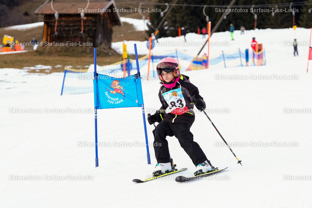 SRF_02.01.2026_1016 | Skirennfotos,Serfaus,Fiss,Ladis,Kinderskirennen,Winter,Tirol,Oberland,skirace,SFL,feelfree,weil wir's genießen,ski,Ski,skifahren,Sonnenplateau, - Realisiert mit Pictrs.com
