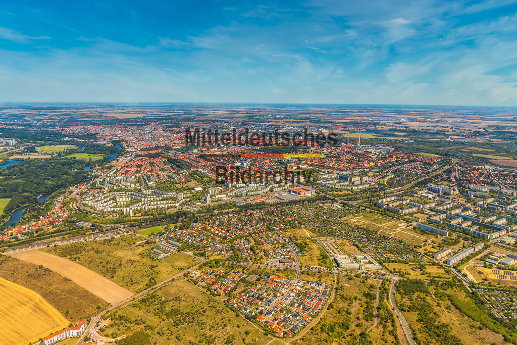 Luftbild Halle aus der Luft von oben-8929 | Halle aus der Luft  - Realisiert mit Pictrs.com