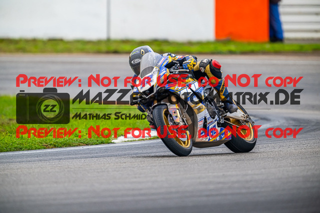 MaZZes_FotoMatrix_220925_6515 | IDM1000