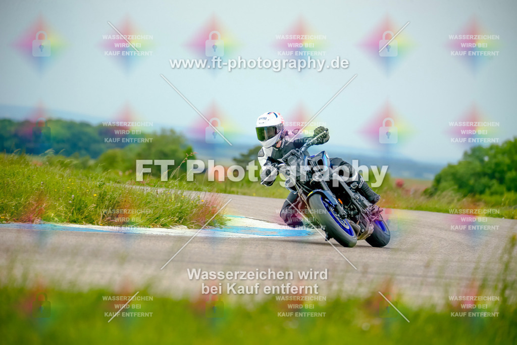 _MOT1951 | Hier findet Ihr Bilder von Touristenfahrten auf der Nürburgring Nordschleife oder von anderen Veranstaltungen die ich besucht habe. Viel Spass beim Durch Schauen 