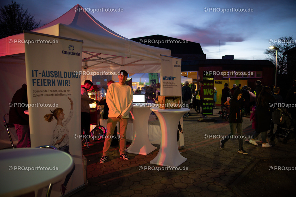 Computacenter Martinslauf Sindorf 2022 in Kerpen-Sindorf, 10.11.2022 | Impressionen vom Computacenter Martinslauf Sindorf 2022 am 10.11.2022 in Kerpen-Sindorf (Nordrhein-Westfalen).