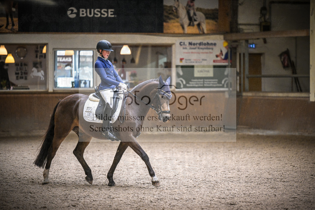 DOS_1383 | Entdecke hochwertige Reitturnierfotos von Foto Oger. Professionell, emotional und authentisch – jetzt Lieblingsmomente im Shop bestellen.Deutschlandweite Turnierfotografie. - Realisiert mit Pictrs.com