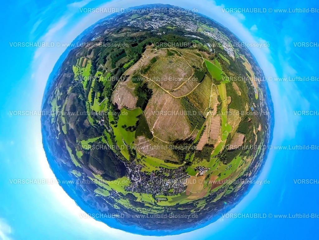 Attendorn230990319Waldschaeden | Luftbild, Waldschäden am Kutschenberg, Erdkugel, Fisheye Aufnahme, Fischaugen Aufnahme, 360 Grad Aufnahme, tiny world, Attendorn, Sauerland, Nordrhein-Westfalen, Deutschland