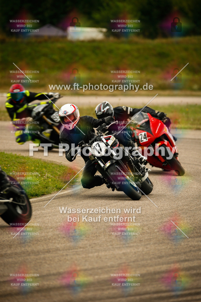 _MOT8000 | Hier findet Ihr Bilder von Touristenfahrten auf der Nürburgring Nordschleife oder von anderen Veranstaltungen die ich besucht habe. Viel Spass beim Durch Schauen 