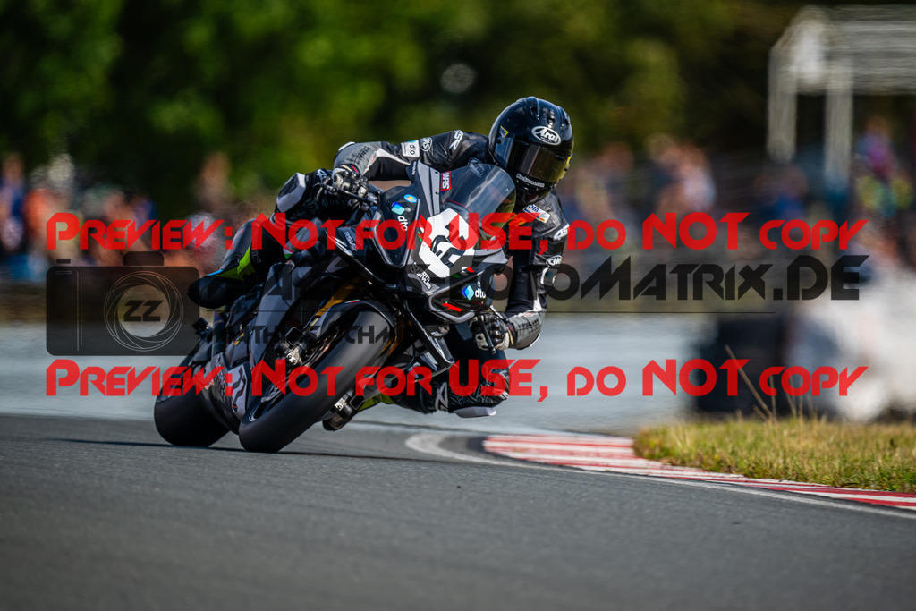 MaZZes_FotoMatrix_240726_6007705_4948 | STK