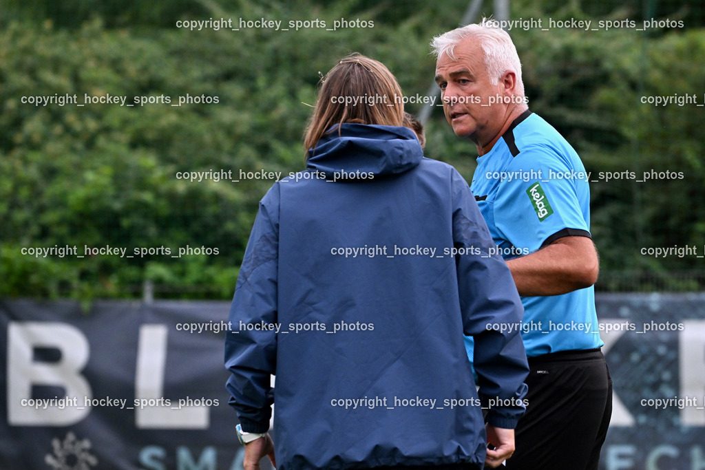 SAK vs. ATUS Ferlach | Headcoach SAK Richard Huber, Eric Erlbeck Referee, SAK vs. ATUS Ferlach, SAK vs. ATUS Ferlach am 01.08.2025 in Klagenfurt (Sportpark Welzenegg), Austria, (Photo by Bernd Stefan)