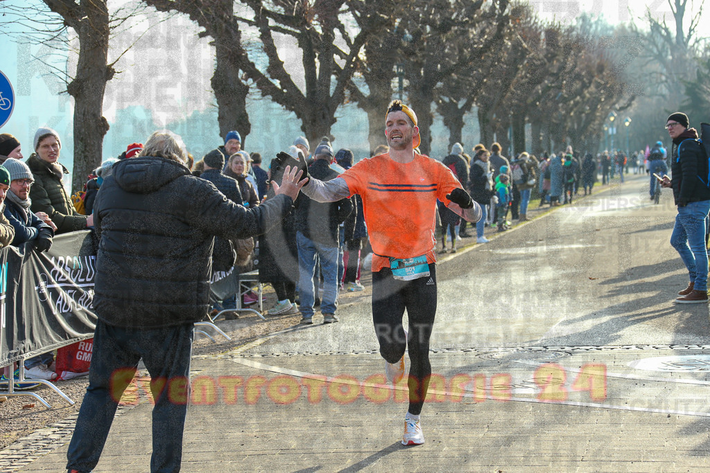 241231_1151_EX1_2725 | Sportfotografie im Rhein-Sieg Kreis, Köln, Bonn, NRW, Rheinland Pfalz, Hessen, etc. Unser Tätigkeitsfeld umfasst den Laufsport vom Volkslauf über den Marathon, Duathlon, Triathon bis zum Ultralauf wie Kölnpfad Ultra oder Schindertrail.