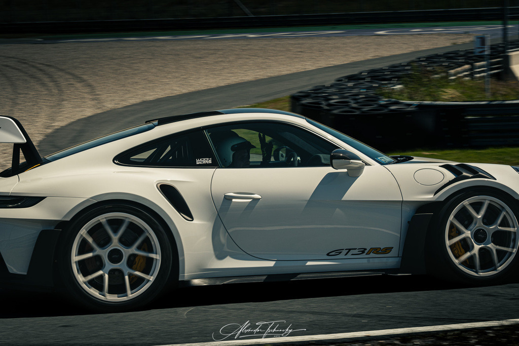 R6AT4340 _Alexander Tschuncky | Entdecken Sie die faszinierende Welt von Alexander Tschuncky Arts: Kreative Fotografie, atemberaubende Automobilkunst und hochwertiger Bilderdruck. Lassen Sie sich inspirieren! - Realisiert mit Pictrs.com