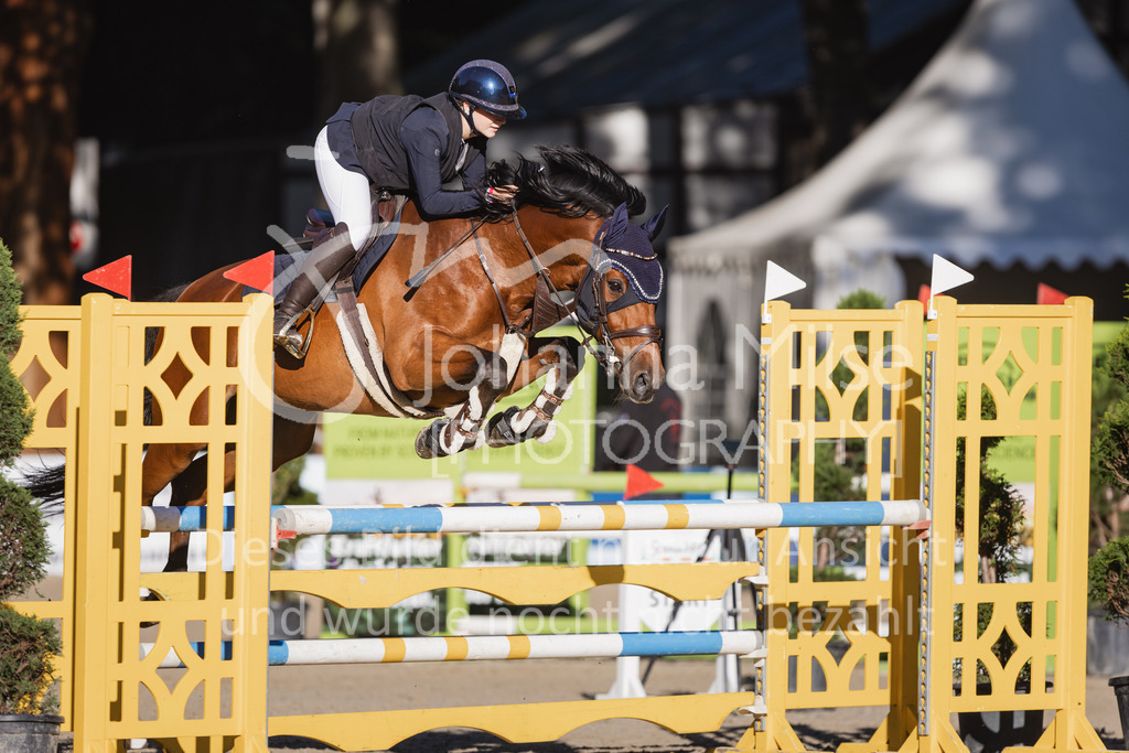 230908_OWLCh_AmateurS-121 | Deine schönsten Turniermomente als professionelle Fotos! Entdecke hochwertige Pferdesport-Fotografie im Online-Shop. Jetzt Fotos finden & bestellen!