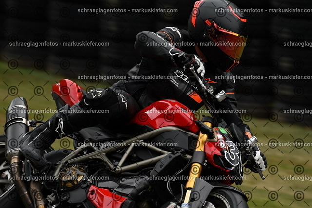 25bt02-1328 | markuskiefer.com - Realisiert mit Pictrs.com