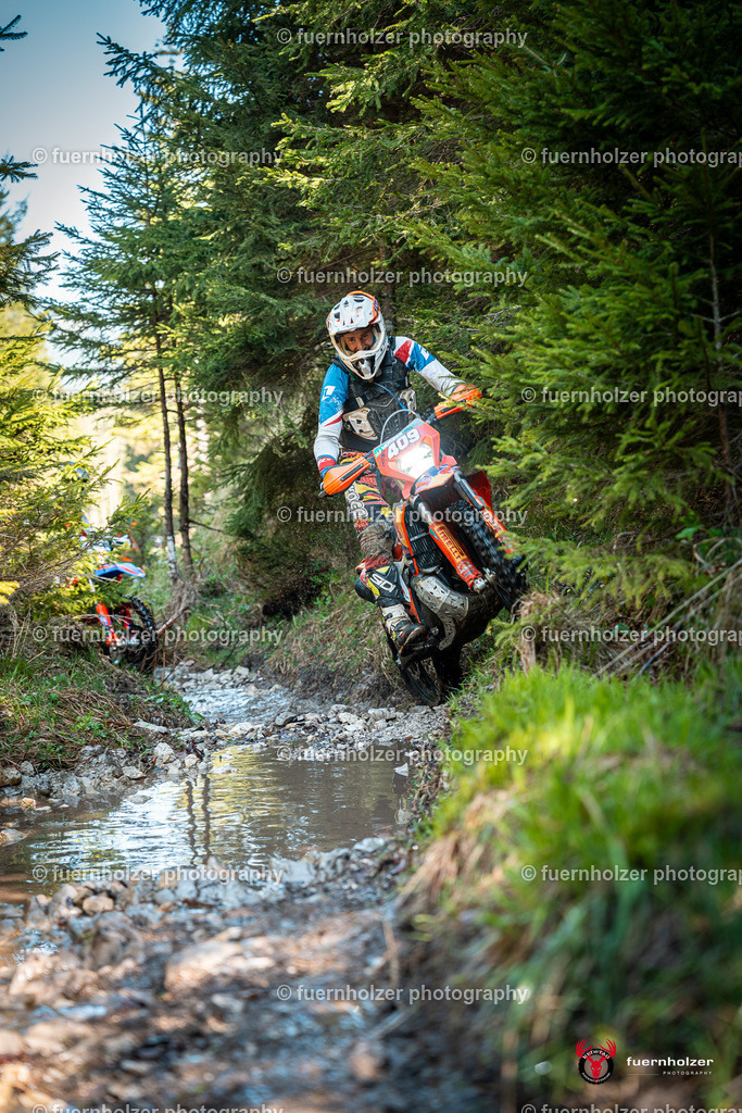 fuernholzer_250501-C1-101 | Fotografische Impressionen von der Red Stag Enduro Extreme by fuernholzer-photography.com. Endurosport in Österreich fotografisch festgehalten von fuernholzer. Auftragsfotografie für Private, Gewerbefotos und Industriefotografie. Eventfotografie, Sportfotografie und Motorsportfotografie. Anbieter von Fotoworkshops, Fototraining, fotografischen Vorträgen und Fotoseminaren.