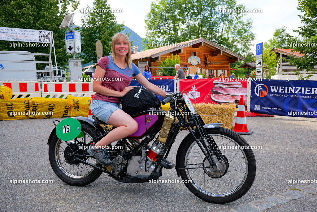 P1014642 | Erleben Sie atemberaubende, hochqualitative Fotos Ihrer Fahrt entlang der malerischen Alpenstraßen. Besuchen Sie alpineshots.com, um professionelle Aufnahmen Ihrer unvergesslichen Reise zu finden und zu kaufen - Realisiert mit Pictrs.com