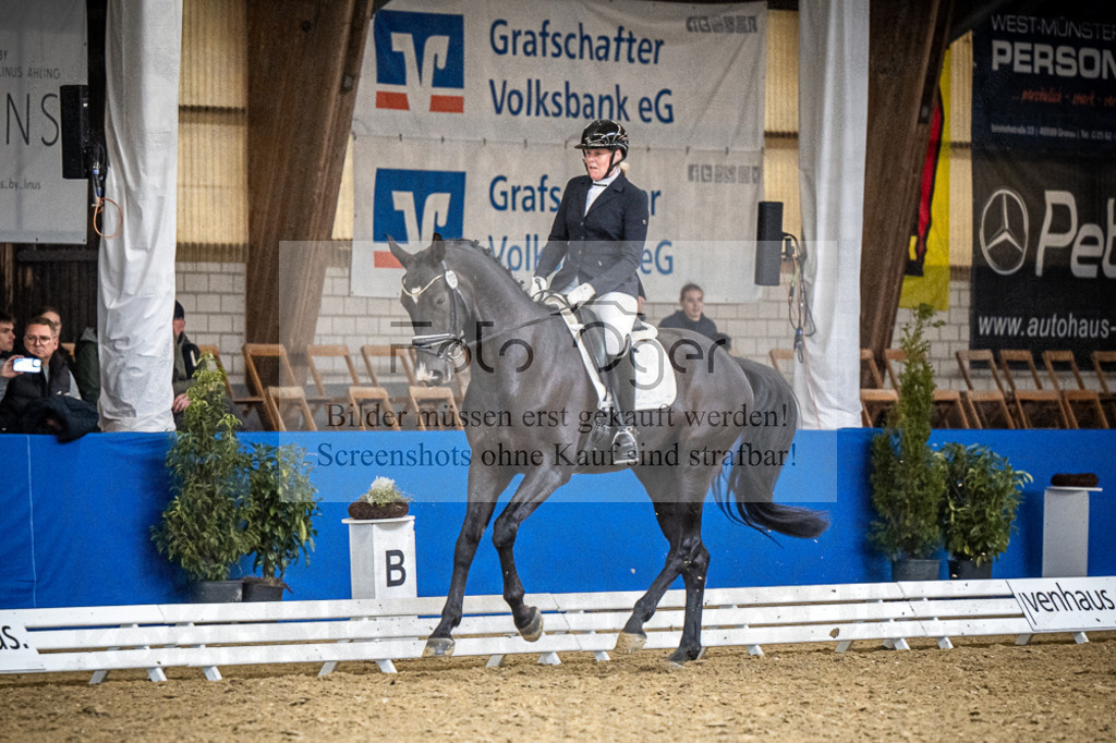 DOS_0835 | Entdecke hochwertige Reitturnierfotos von Foto Oger. Professionell, emotional und authentisch – jetzt Lieblingsmomente im Shop bestellen.Deutschlandweite Turnierfotografie. - Realisiert mit Pictrs.com