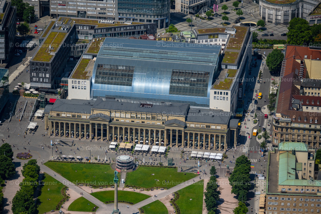 4034801 | STUTTGART 22.07.2020 Gebäude des Einkaufszentrum " Königsbau Passagen " an der Königstraße in Stuttgart im Bundesland Baden-Württemberg, Deutschland. Weiterführende Informationen bei: ATP Planungs- und Beteiligungs AG,  ECE Marketplaces GmbH & Co. KG,  ECE Projektmanagement G.m.b.H & Co. KG,  HASCHER JEHLE Architektur,  Wayss & Freytag Ingenieurbau AG. // Building of the shopping center " Koenigsbau Passagen " on street Koenigstrasse in Stuttgart in the state Baden-Wuerttemberg, Germany. Further information at: ATP Planungs- und Beteiligungs AG,  ECE Marketplaces GmbH & Co. KG,  ECE Projektmanagement G.m.b.H & Co. KG,  HASCHER JEHLE Architektur,  Wayss & Freytag Ingenieurbau AG. Foto: Gerhard Launer