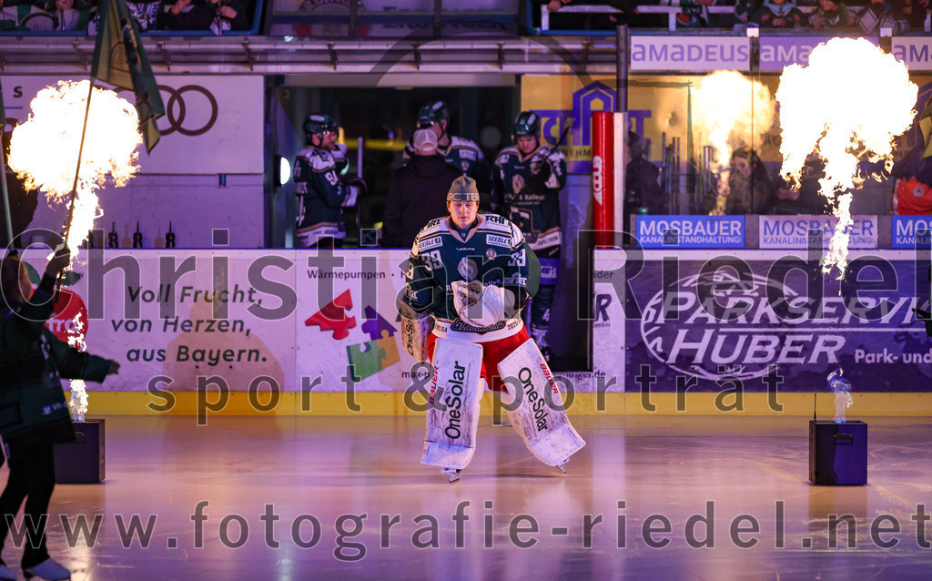 2026-02-20_042_TSV_Erding_gegen_Deggendorfer_SC | Erding, Deutschland, 20.02.2026:Eishockey, Oberliga Süd 2025 / 2026, 49. Spieltag, TSV Erding gegen Deggendorfer SC, Endergebnis: 4:1Torwart Johannes Kurrer (Erding Gladiators, #39)Foto: Christian Riedel / fotografie-riedel.net