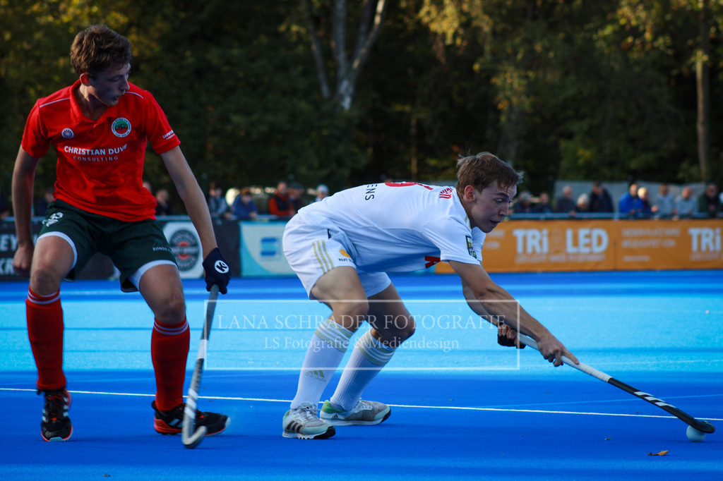 Rot - Weiß Köln - Crefelder HTC 08.10.22-27 | lanaschraderfotografie - Realisiert mit Pictrs.com