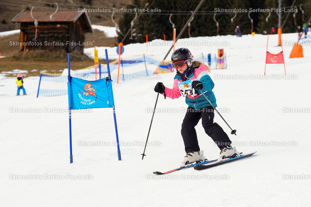 SRF_02.01.2026_1156 | Skirennfotos,Serfaus,Fiss,Ladis,Kinderskirennen,Winter,Tirol,Oberland,skirace,SFL,feelfree,weil wir's genießen,ski,Ski,skifahren,Sonnenplateau, - Realisiert mit Pictrs.com