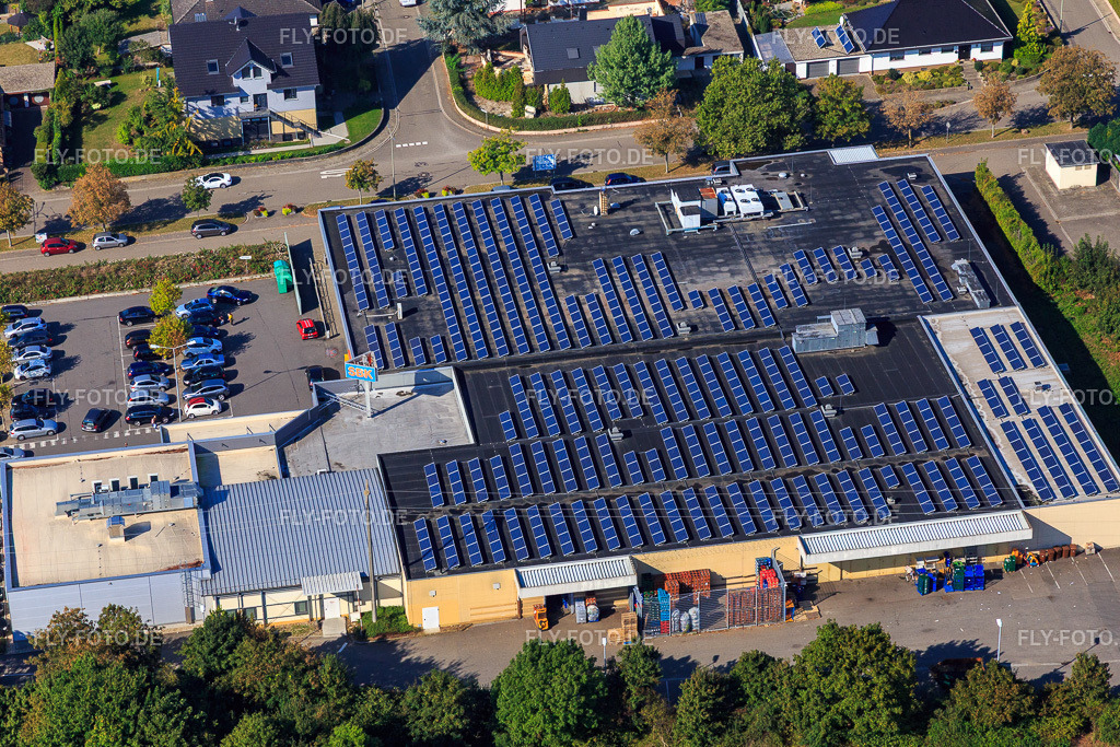 EDEKA Kissel SBK Kandel https://kissel-sbk.de/maerkte/edeka-kissel-sbk-kandel/ | Luftbild: EDEKA Kissel SBK Kandel https://kissel-sbk.de/maerkte/edeka-kissel-sbk-kandel/ in Kandel im Bundesland Rheinland-Pfalz in Deutschland. Foto: IMG_095006.jpg vom 24.09.2016 durch Werner Riehm/FLY-FOTO.de - Realisiert mit Pictrs.com