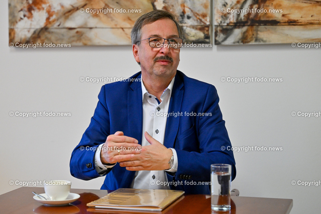 Ernst Wiesinger_ Spartenobmann Handel WKO Ooe_ 12.12.2023_-14 | 12.12.2023, Linz, AUT, Wirtschaftskammer Oberoesterreich, WKO, Handel, im Bild Ernst Wiesinger (Spartenobmann Handel WKO Ooe)