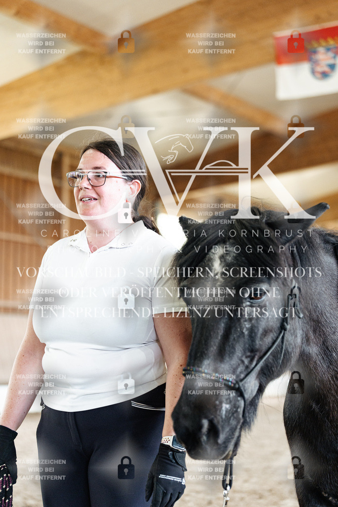 CK907967 | Turnierfotografie Pferdefotografie Trier Rheinland-Pfalz Pferdesport Reitsport Tierfotografie Sportfotografie Pferdevideo Pferdevideografie Equestrianvideography equestrianphotography  - Realisiert mit Pictrs.com
