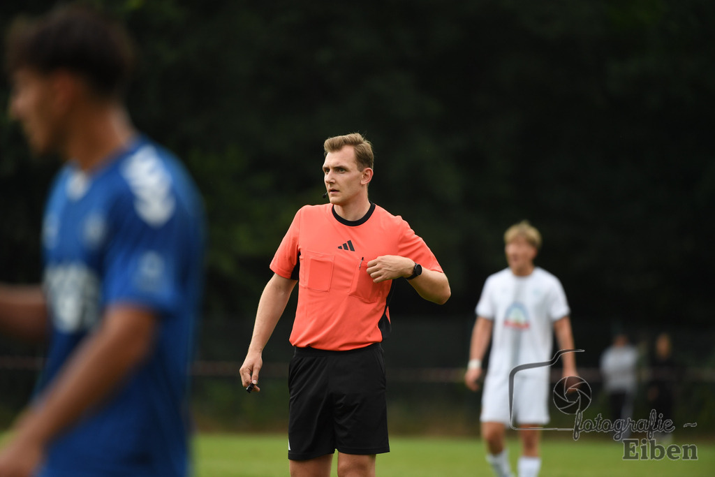 Sport-Duwe Cup | Sport-Duwe Cup Oldenburg; SSV Jeddenloh (weiß)-VFB Oldenburg (blau) am 05.07.2025 in Oldenburg (Sportanlage TuS Eversten), Photo: Philip Eiben 2025 - Realisiert mit Pictrs.com