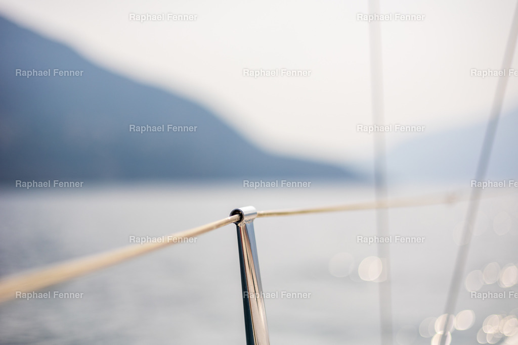 Railling | Erlebe eindrucksvolle Landschaftsfotografie aus dem Engadin und darüber hinaus. Raphael Fenner bietet zudem professionelle Fotoaufträge für Hochzeiten, Porträts und Unternehmen. Jetzt entdecken und inspirieren lassen!