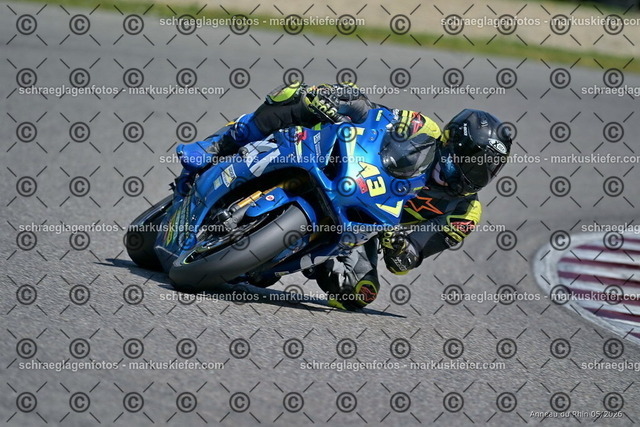 26BT02-1194 | markuskiefer.com - Realisiert mit Pictrs.com
