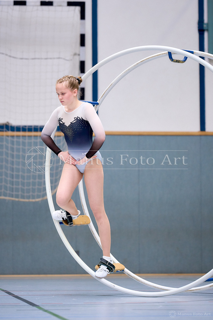 C-DSC06364 | Professionelle Sportfotografie in Hamburg, Schleswig-Holstein und Niedersachsen – spezialisiert auf Rhönrad, Geräteturnen, Leistungsturnen und rhythmische Sportgymnastik. Bundesweite Begleitung von Rhönrad-Events. Jetzt Sport-Fotos - Realisiert mit Pictrs.com